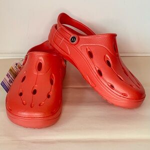 DUX clogs made in Korea by Chung-Shi. Color: tomato red. Can likely fit 7.5-8.5